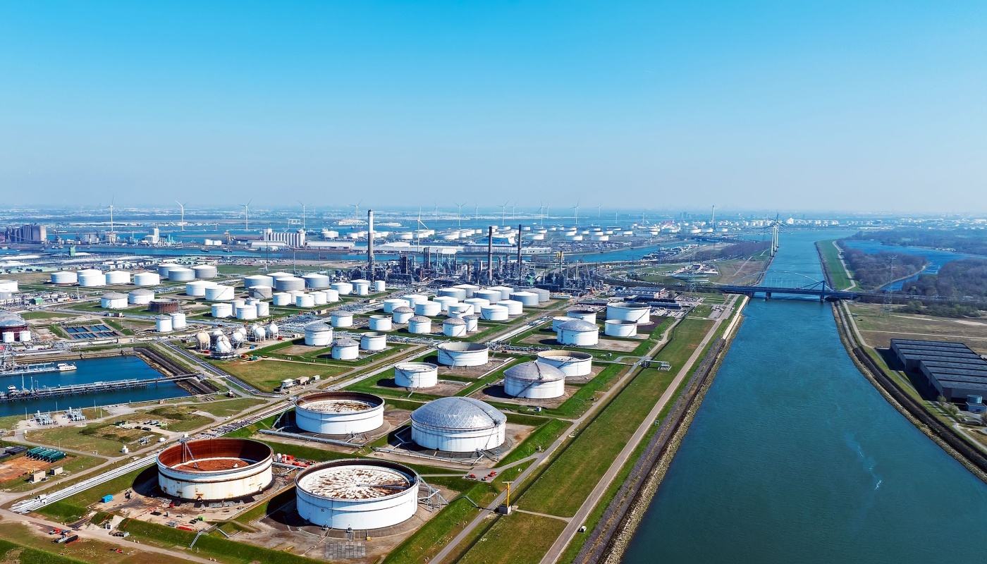 DCMR ruimtelijke ontwikkeling en milieu haven Rotterdam